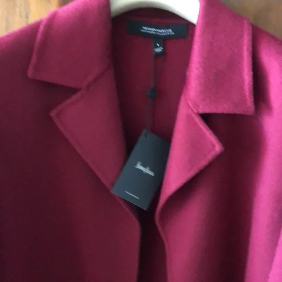 Neiman Marcus 100% cashmere coat , wine sz large